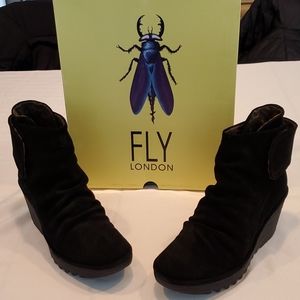 Fly London nwt womens yeti ankle boot